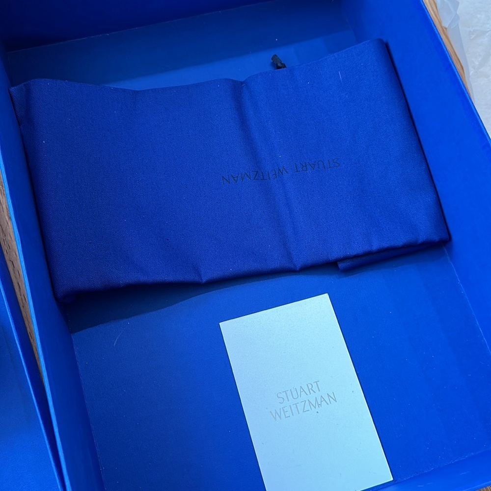 Stuart Weitzman Eloise Knee-High Suede Boots - Picture 5 of 6